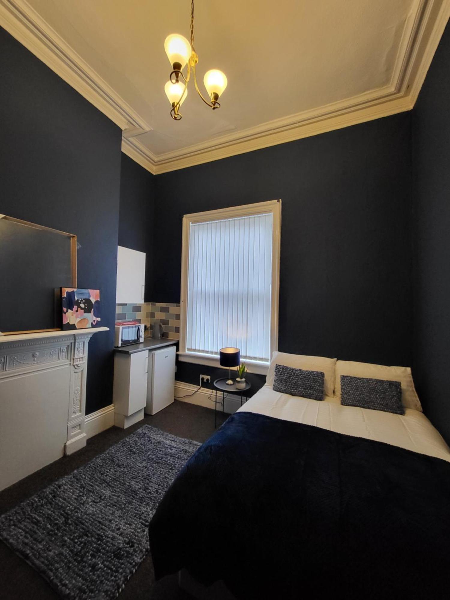 Hen And Stag Pad, Large Group Digbeth Sleeps 24 Apartment