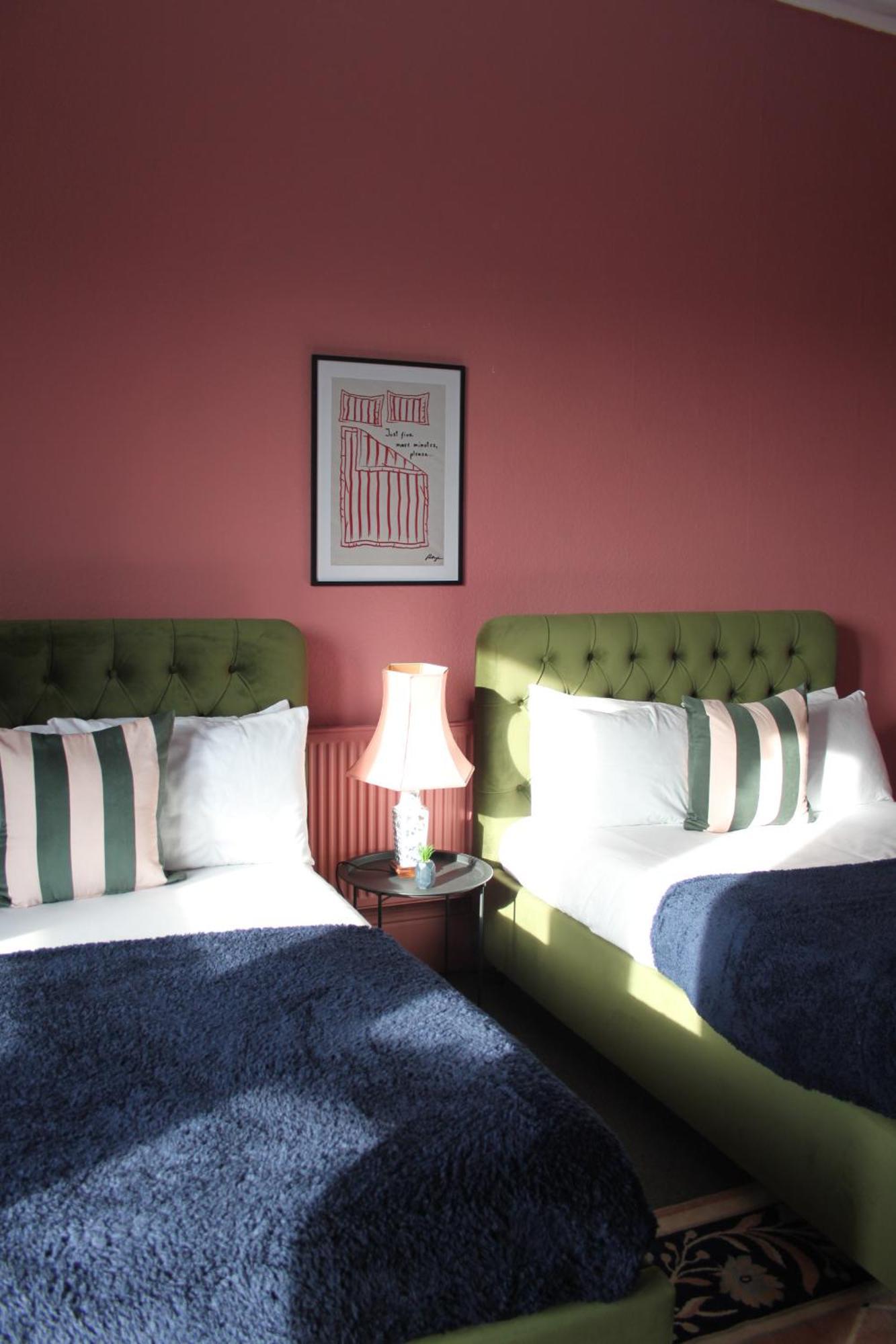 Hen And Stag Pad, Large Group Digbeth Sleeps 24 Birmingham