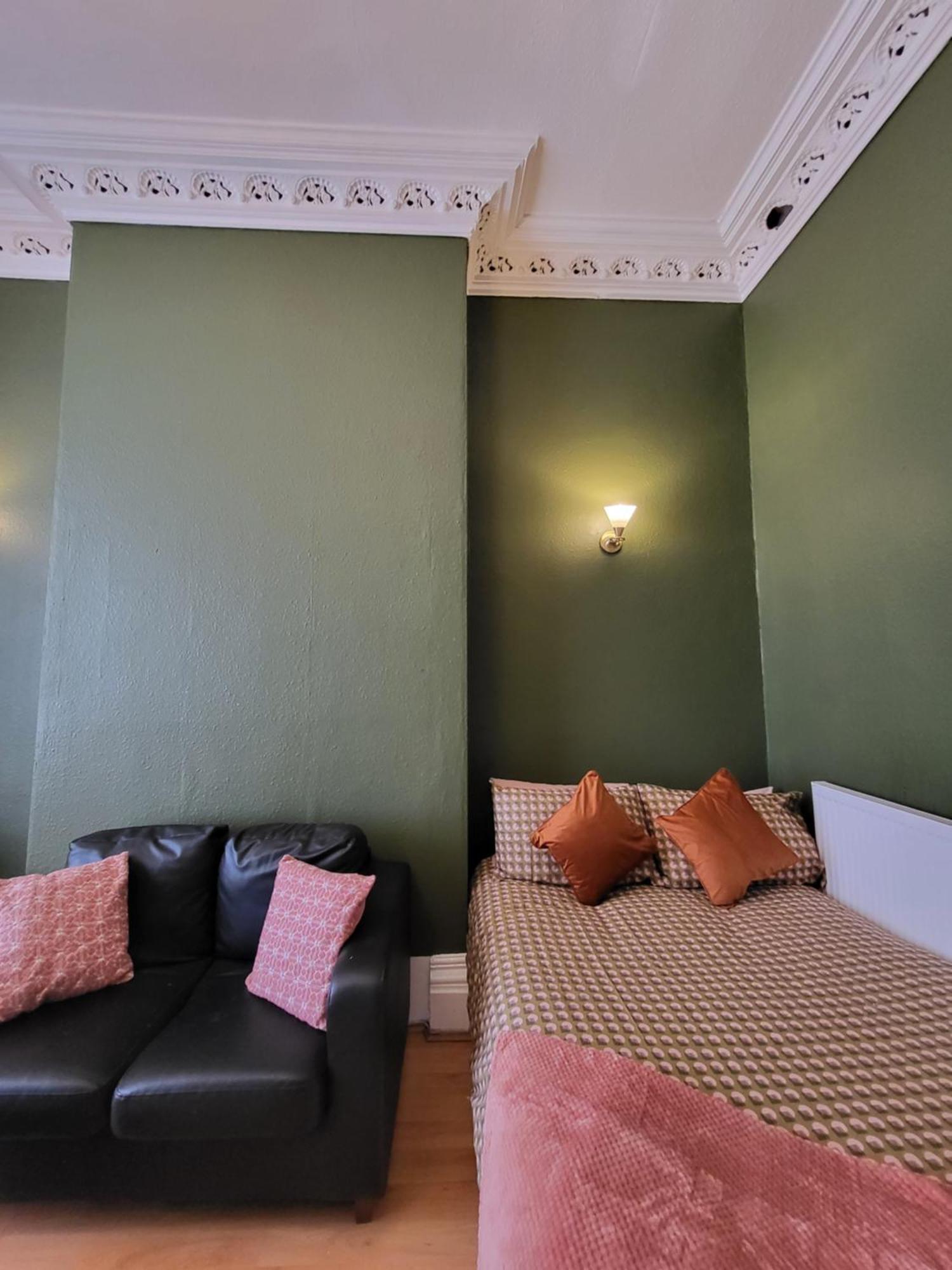 Hen And Stag Pad, Large Group Digbeth Sleeps 24